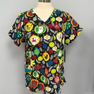 NWT Buttersoft Country Christmas Scrub Top L Cotton Scrubs Ornaments Reindeer